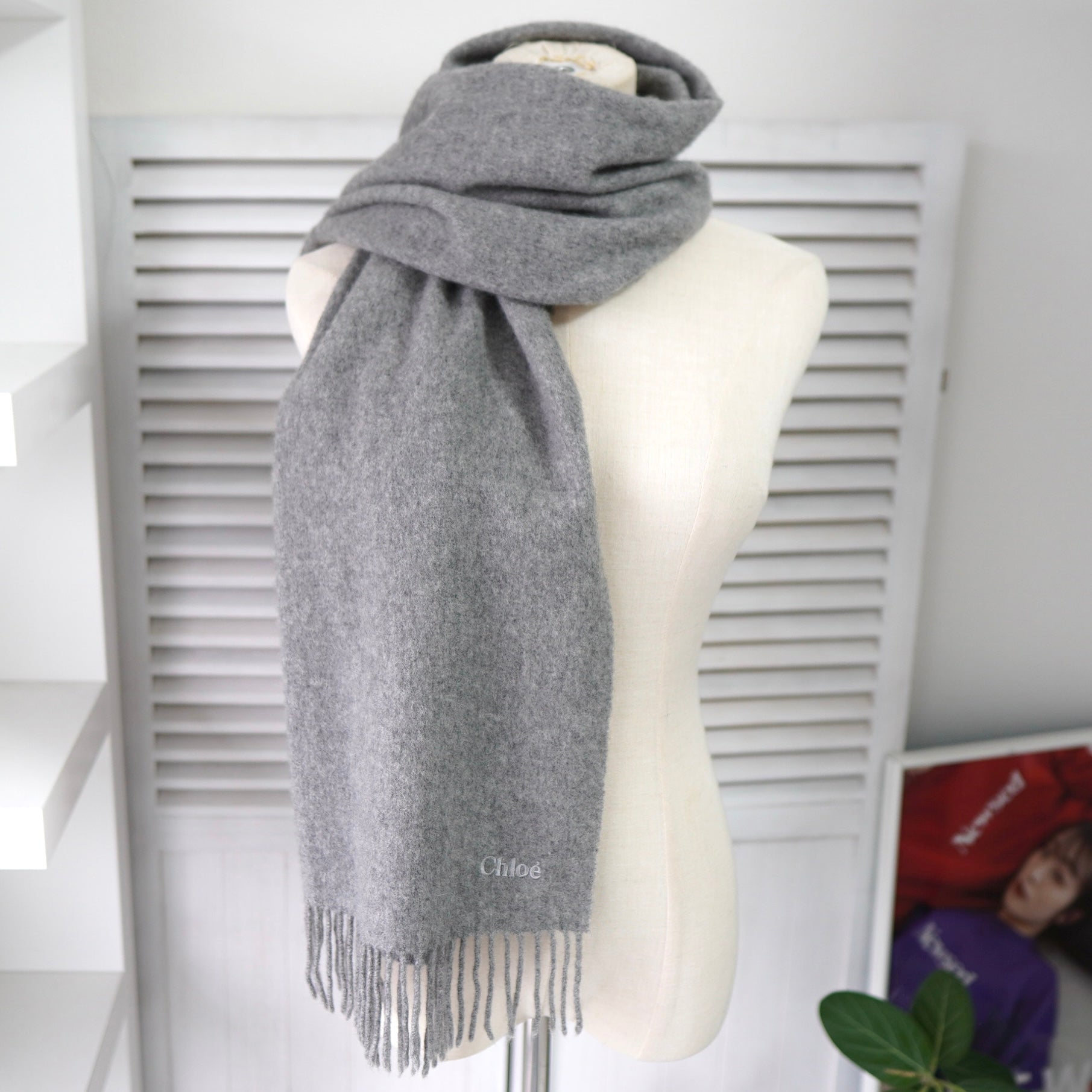 クロエ マフラー ロゴ刺繍 グレー | ブランド古着を扱うリユース