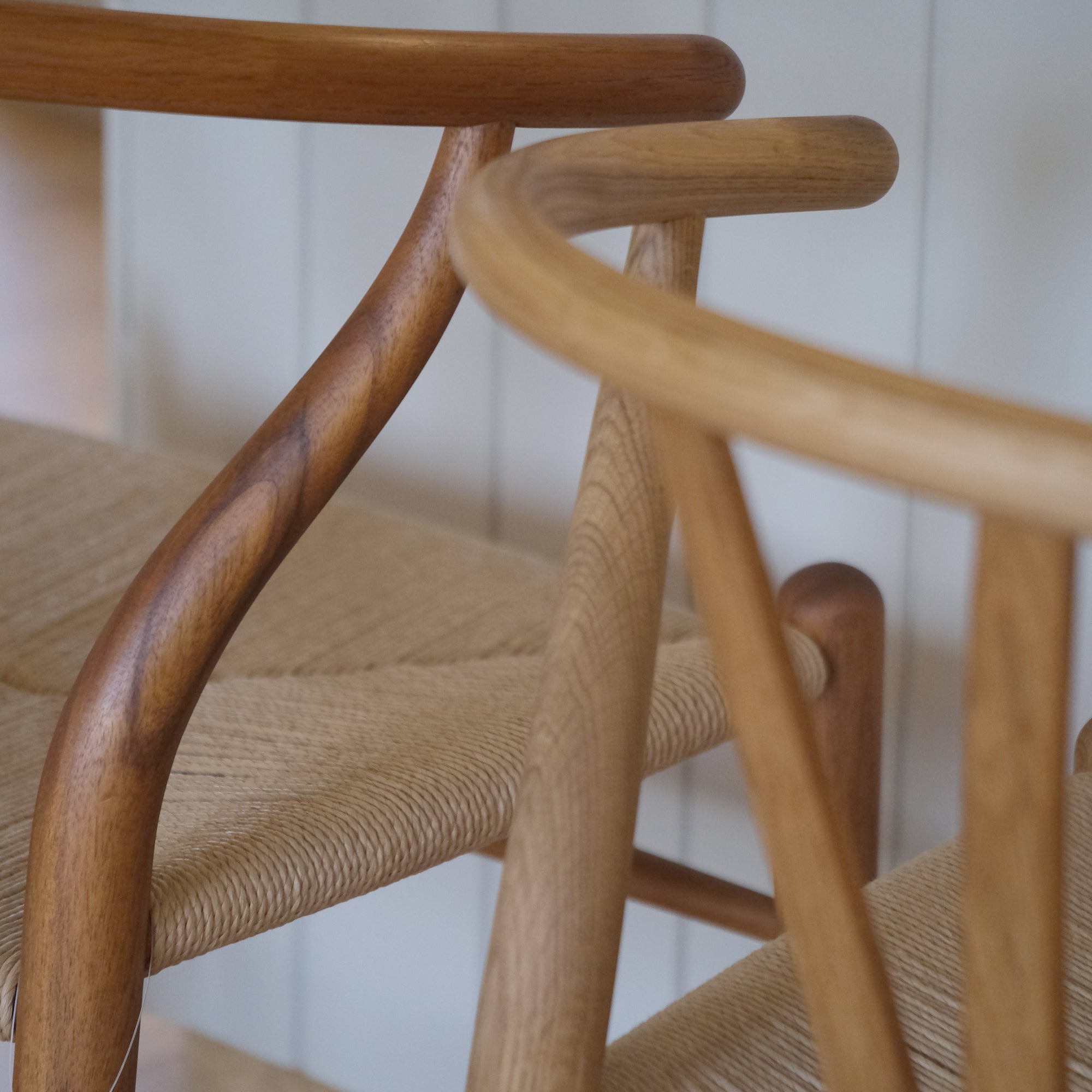 Yチェアの素材で迷ったら（ビーチ材／オーク材／チーク材） – 奥田家具