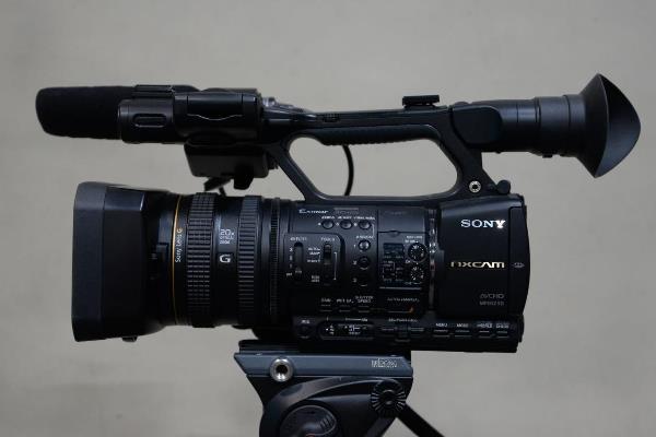 パナソニックビデオカメラ AG-AC90 仕事で使った感想レビュー | カメラ