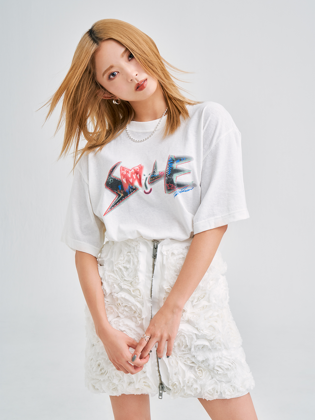 佐藤詩織＆鈴本美愉 Sustainable Message Tシャツ Type A[GF015] – THE