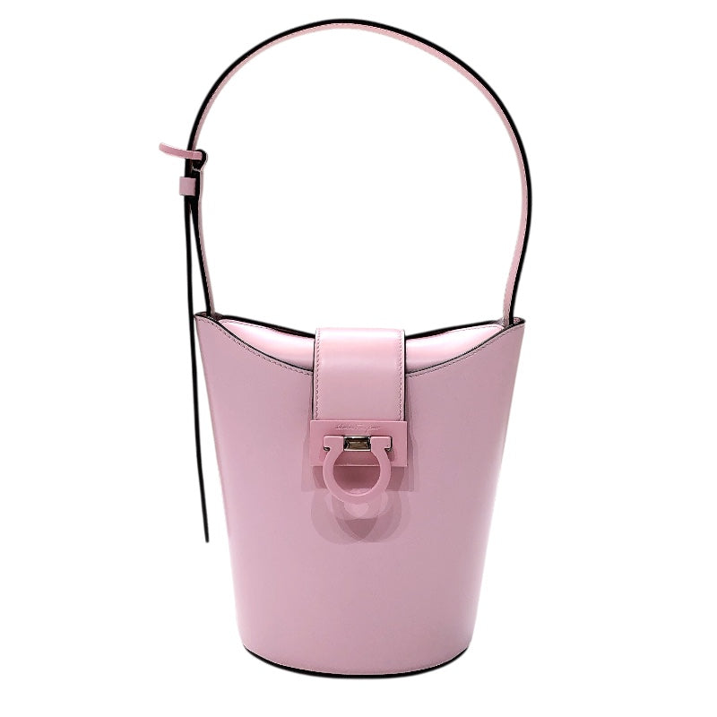 サルヴァトーレ・フェラガモ Salvatore Ferragamo ガンチーニワン