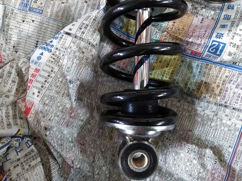 CB400SF(NC42)純正リアショックのオーバーホール | johnny's factory