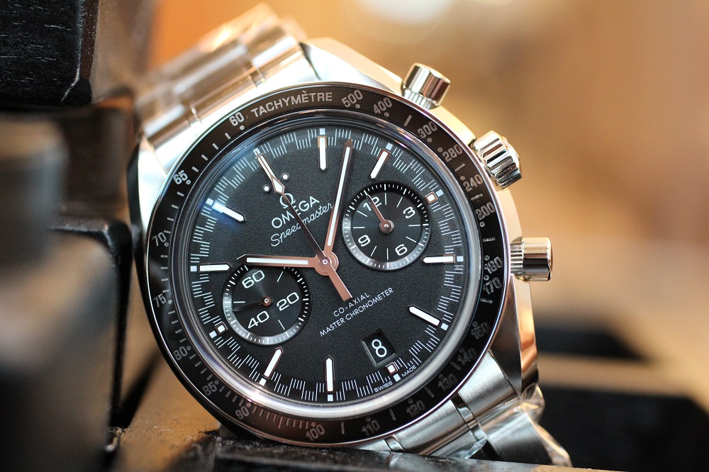 オメガ】人気モデルが久々に入荷！_スピードマスター レーシング