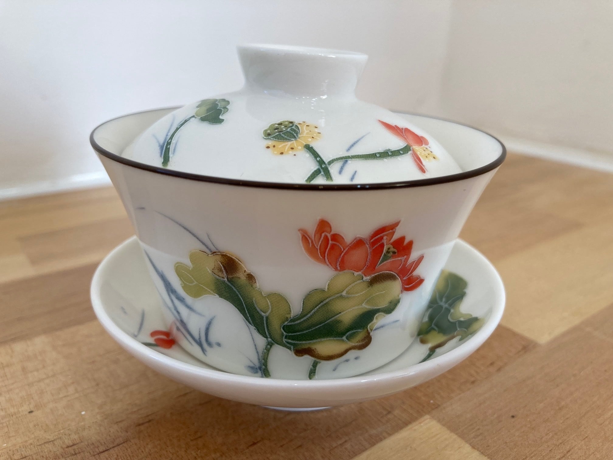 三希 彩荷 蓋碗