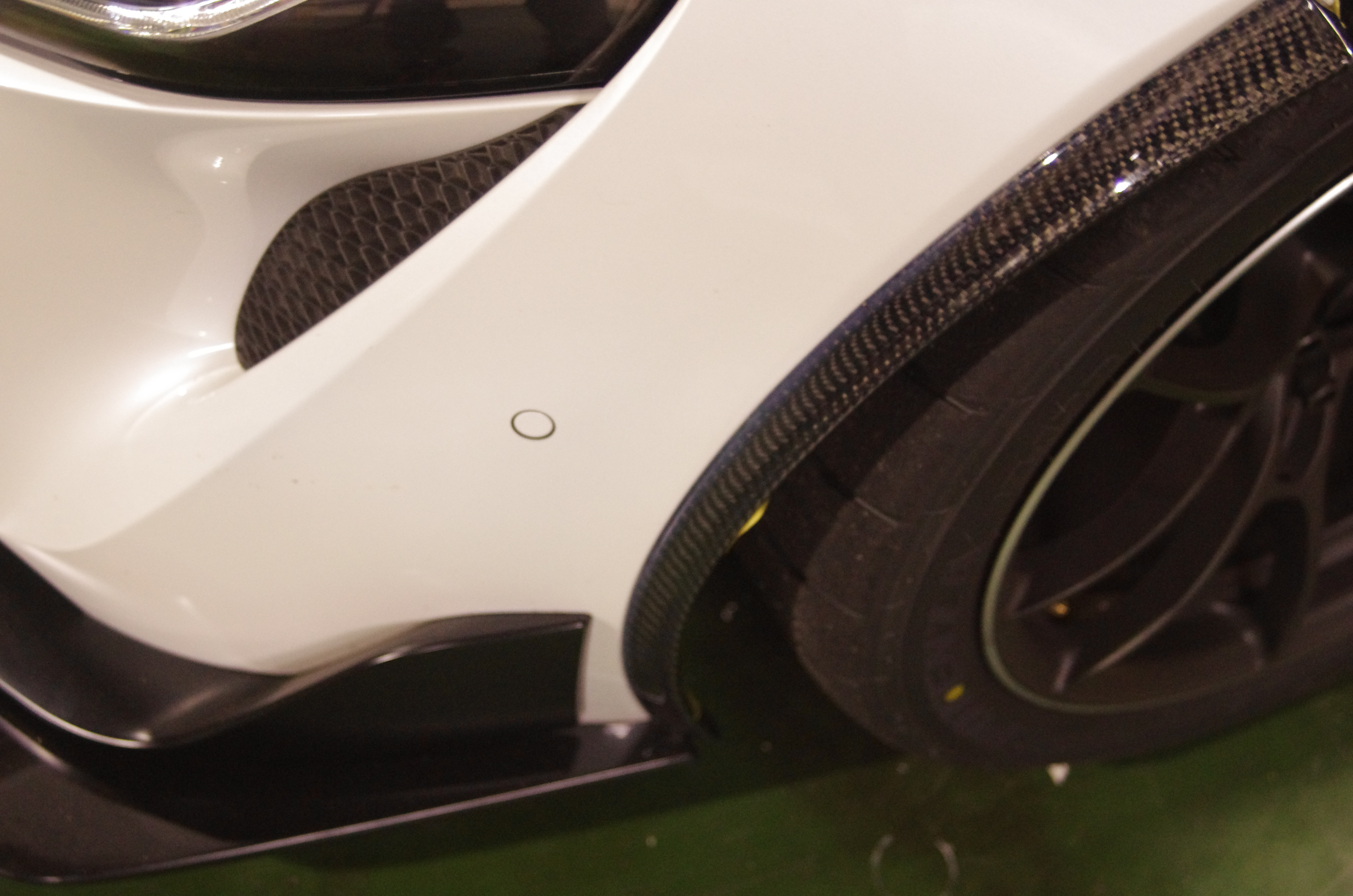 Revolution Online Catalog / フロントフェンダーエクステンション