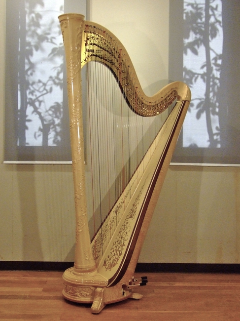 青山ハープ株式会社