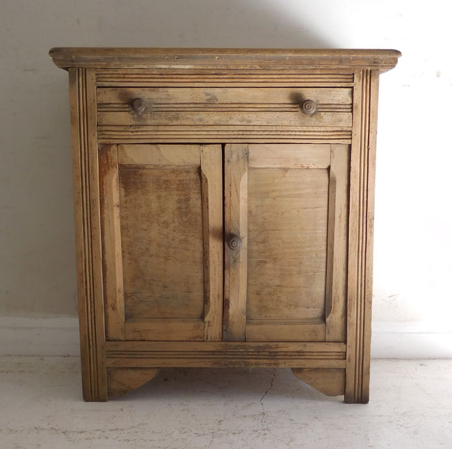 フランスアンティークスモールキャビネット(ca026-013)<Font Color