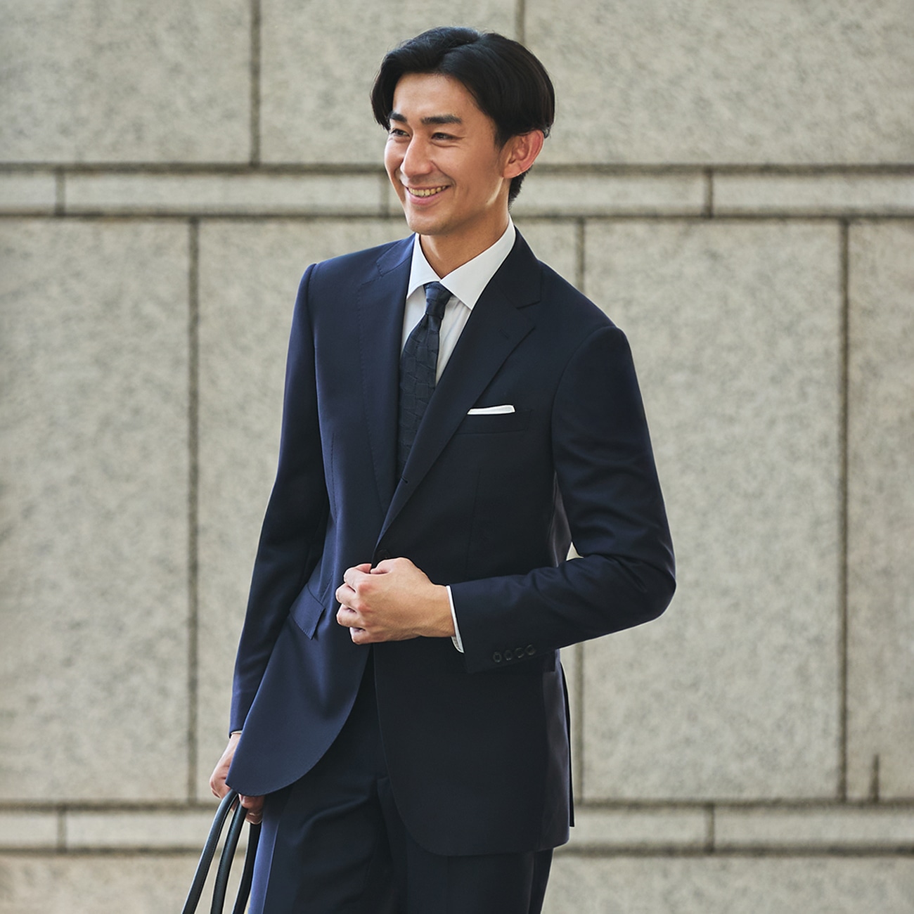 ウールファブリックスーツ（ORIHICA LUXE） SUPER140's 無地 3つボタン