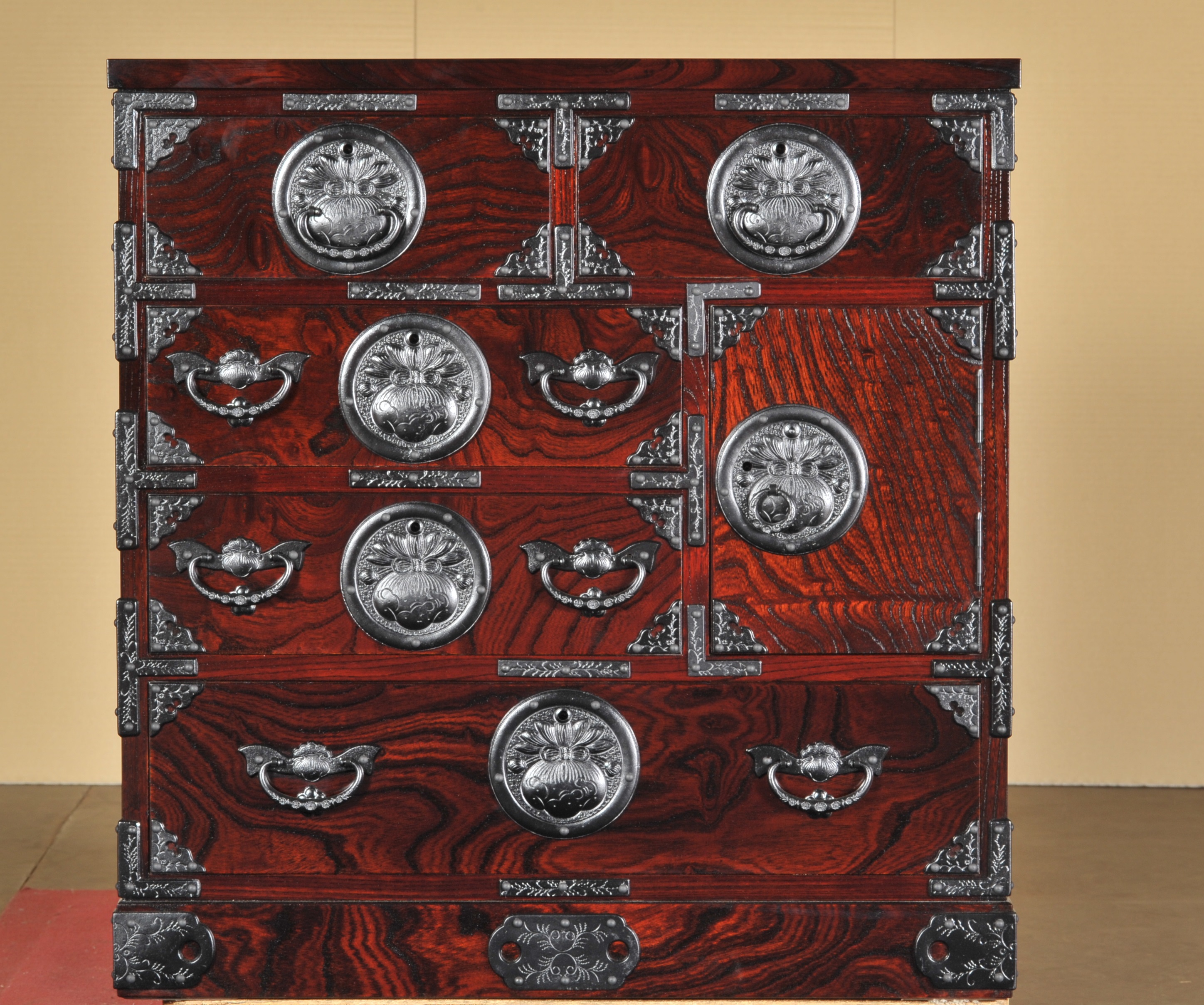 商品情報 | 岩谷堂 中型からくり箪笥