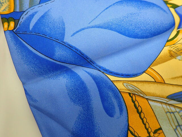 HERMES エルメス CARRE 90 カレ 90 soleil de soie シルクの太陽 Scarf