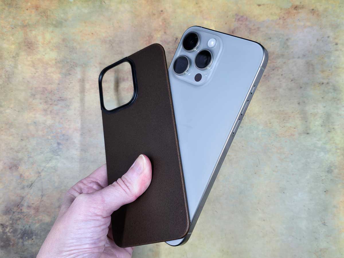 NOMAD Magnetic Leather Back review - A MagSafe leather back for