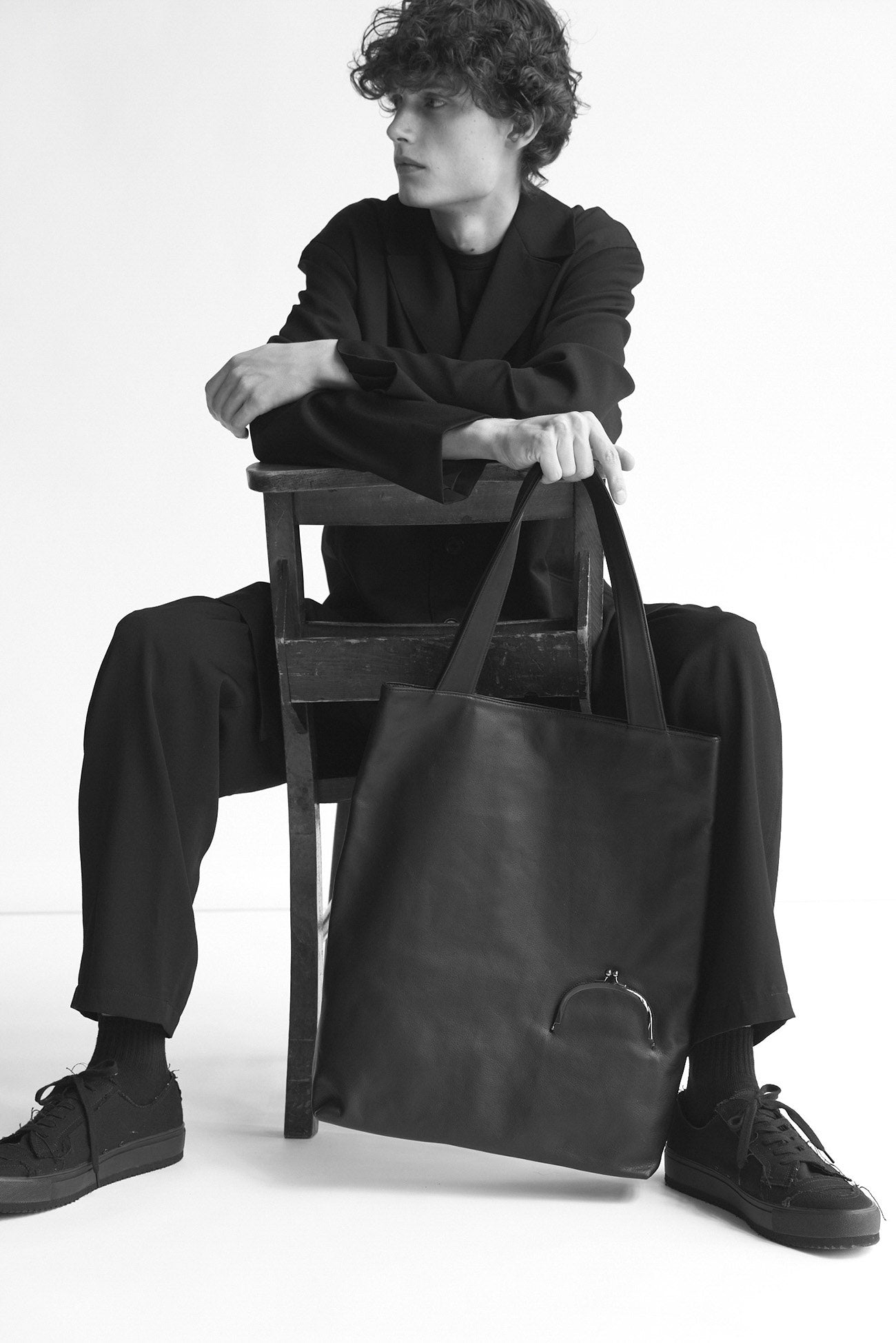 Clasp tote(L) – THE SHOP YOHJI YAMAMOTO