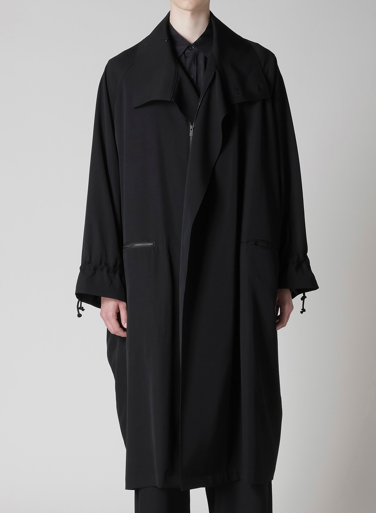 WOOL GABARDINE CROSS SHAPED ZIPPER COAT(XS Black): Yohji Yamamoto