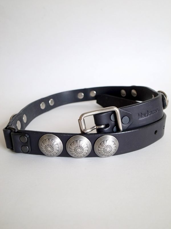 black means コンチョ付き切替レザーベルト ブラック×シルバー - tity