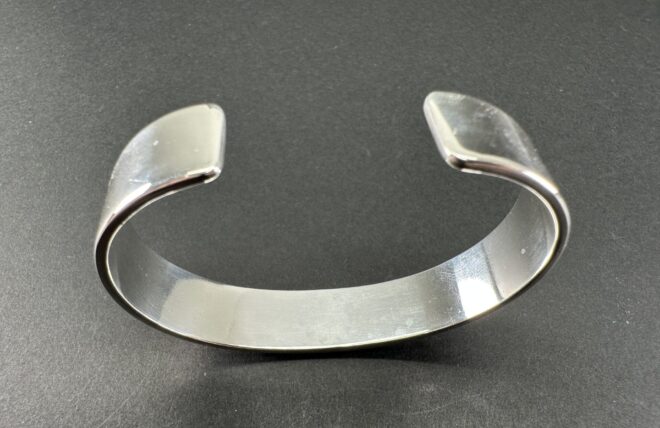 楽天市場】ゴローズ goro's 新品 平打ちブレス (S) バングル