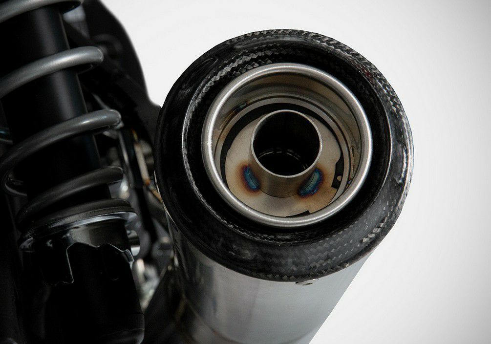 楽天市場】スピードツイン1200 スラクストン1200 スリップオンマフラー