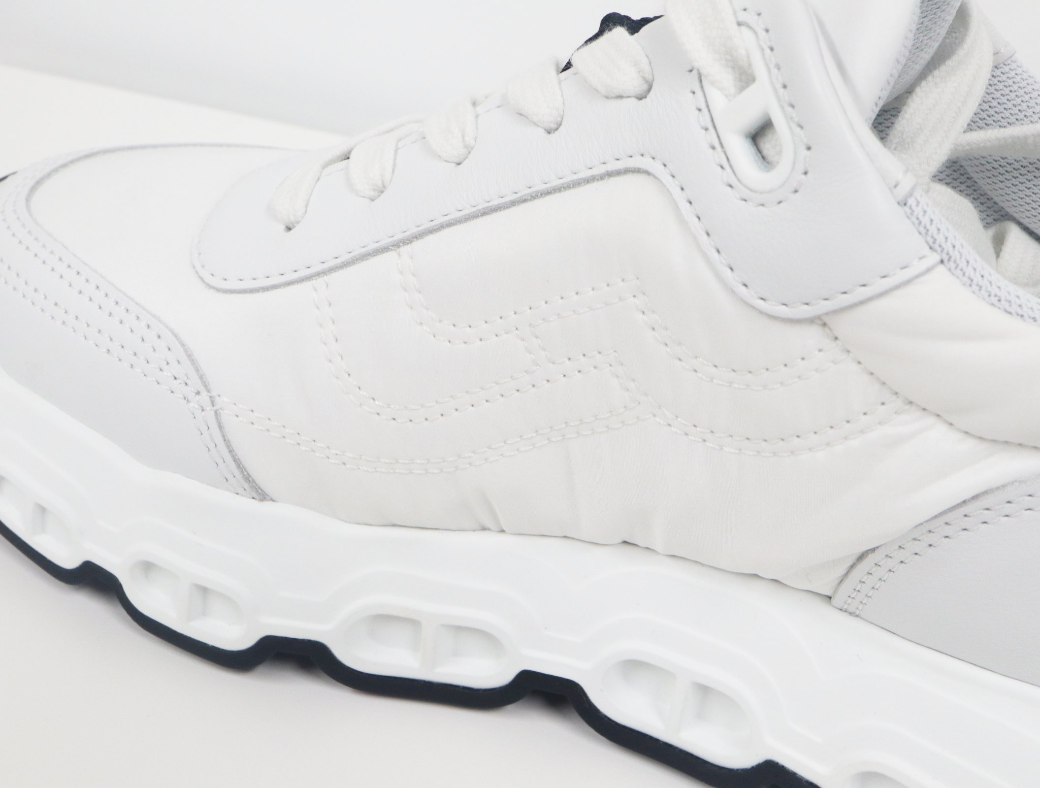 楽天市場】エルメス HERMES インパルス スニーカー サイズ 37 24.0cm