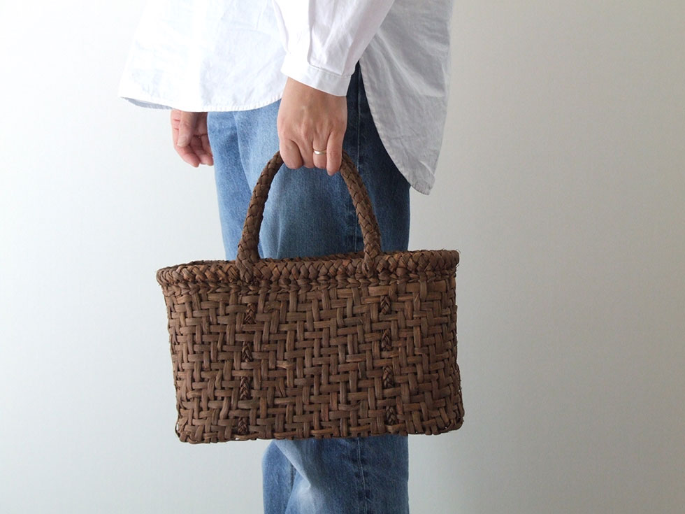 楽天市場】純国産 福島奥会津編み組細工山葡萄かごバッグ 網代編み 三