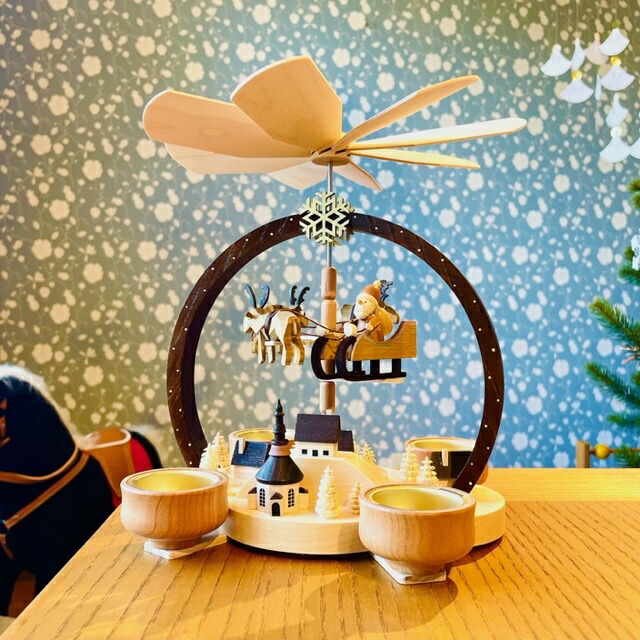 楽天市場】ノイヴァー工房 キャンドルピラミッド「夜空のサンタ