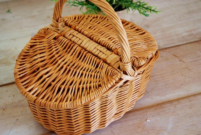 楽天市場】ピクニックバスケット S レトロ 可愛い ふた付き ナチュラル