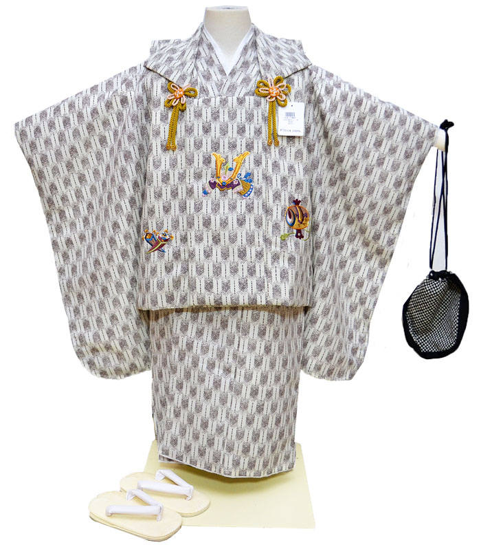 楽天市場】七五三 753 着物 3歳 男の子 被布セット 兜 矢絣柄 刺繍