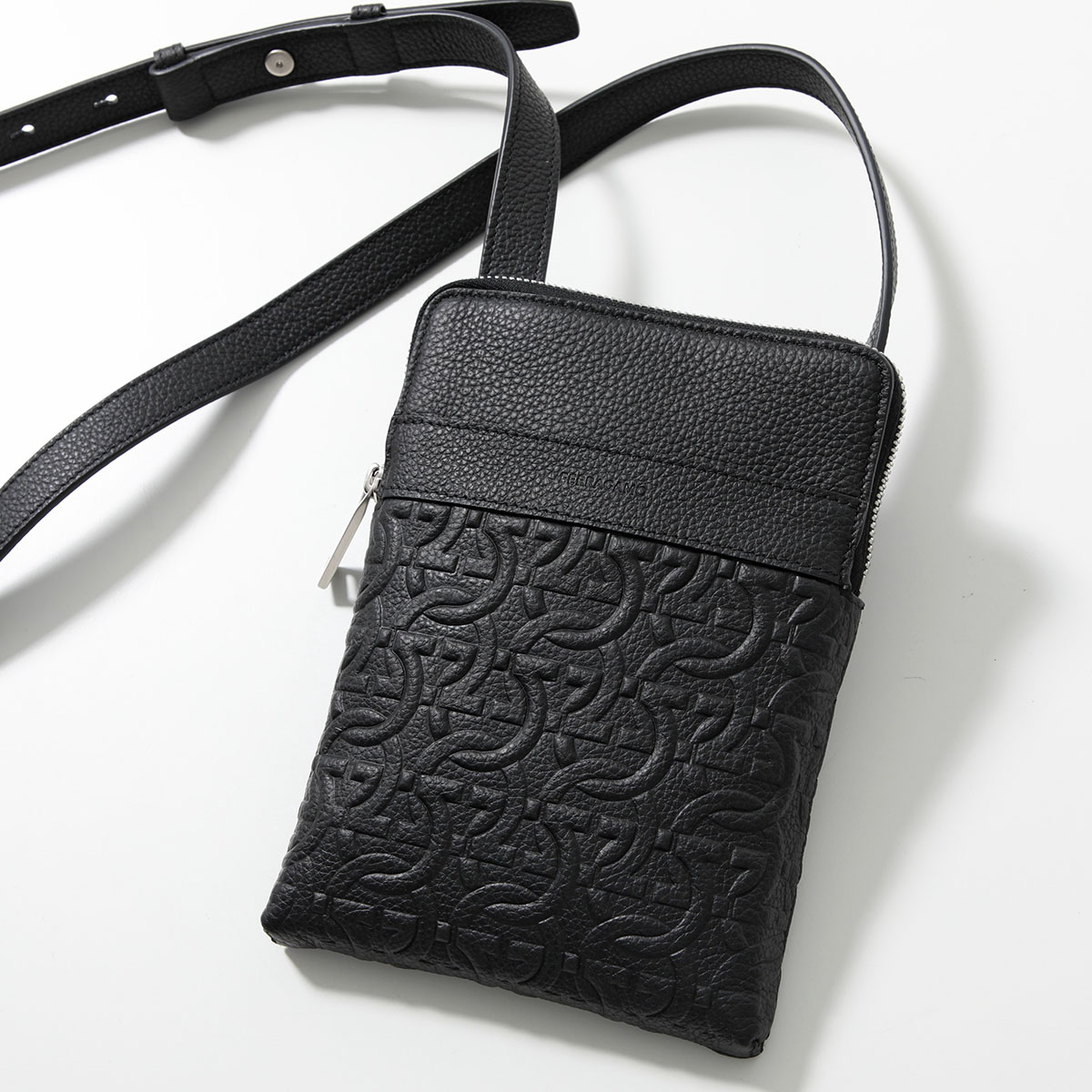 楽天市場】FERRAGAMO フェラガモ ショルダーバッグ 24 1487 769477