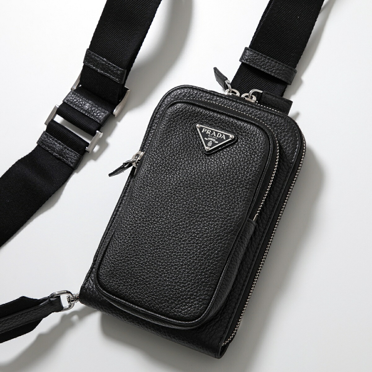 プラダ(PRADA) ショルダー ボディバッグ・ウエストポーチ | 通販・人気
