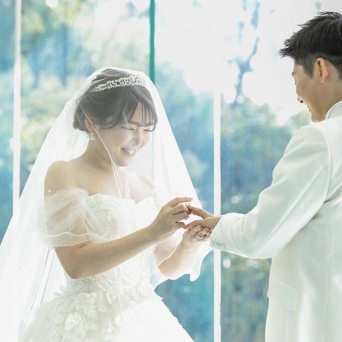 楽天市場】【横幅広めのティアラ】【横までしっかりデザインが見える