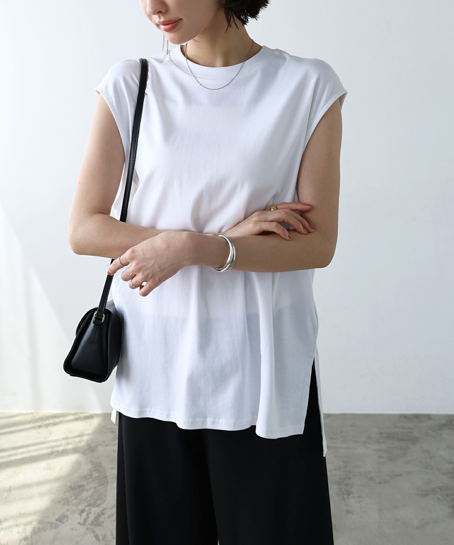 8800008_011.jpg?fitin=720:720