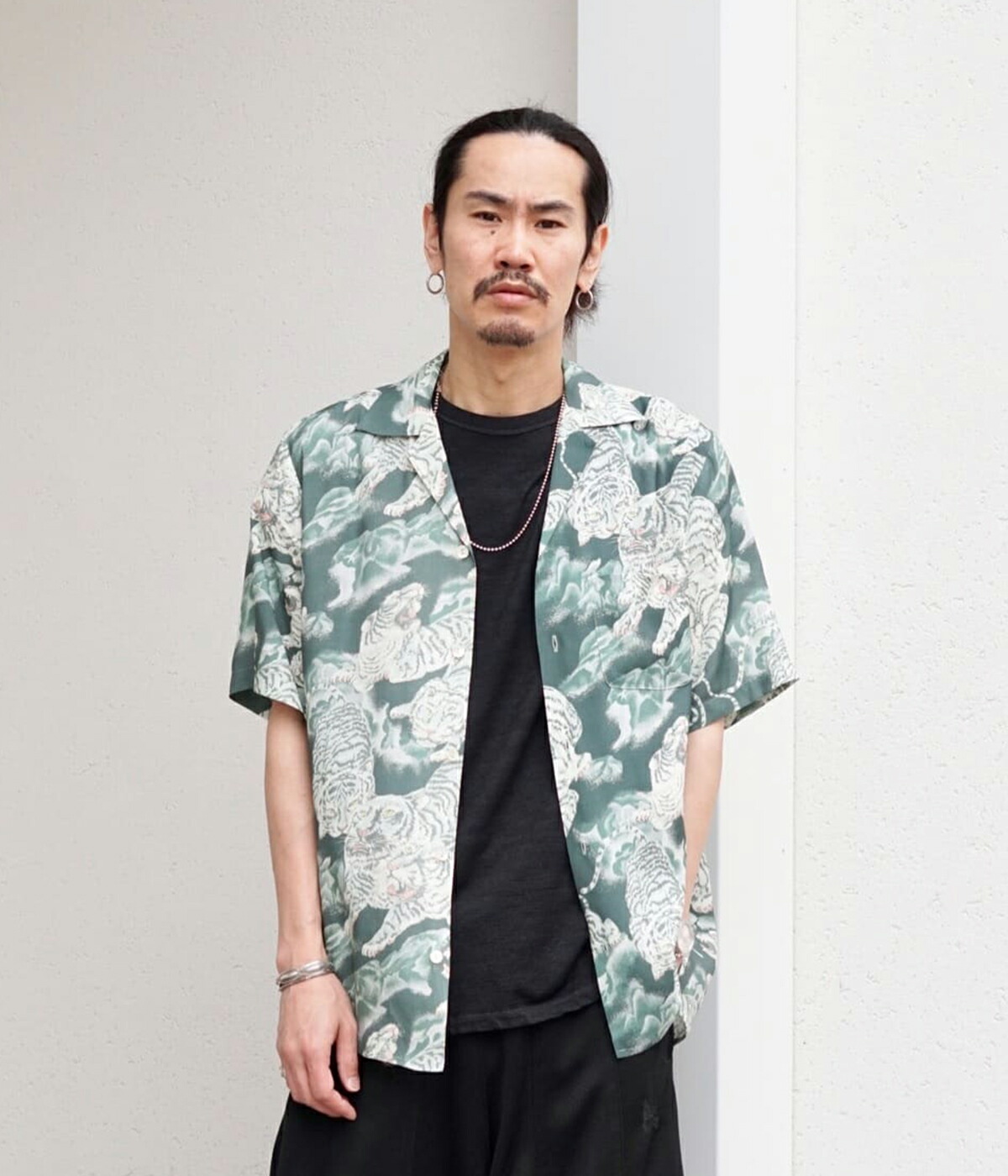 楽天市場】[P5倍]NIPOALOHA : RAYON SHORT SLEEVE ALOHA SHIRT(百虎