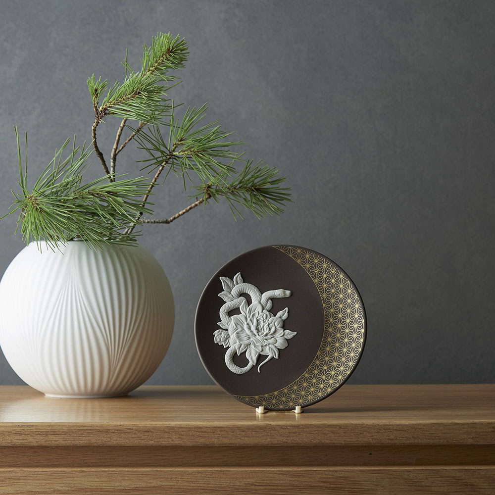 楽天市場】ウェッジウッドのイヤープレート ジャスパーウェア イヤー