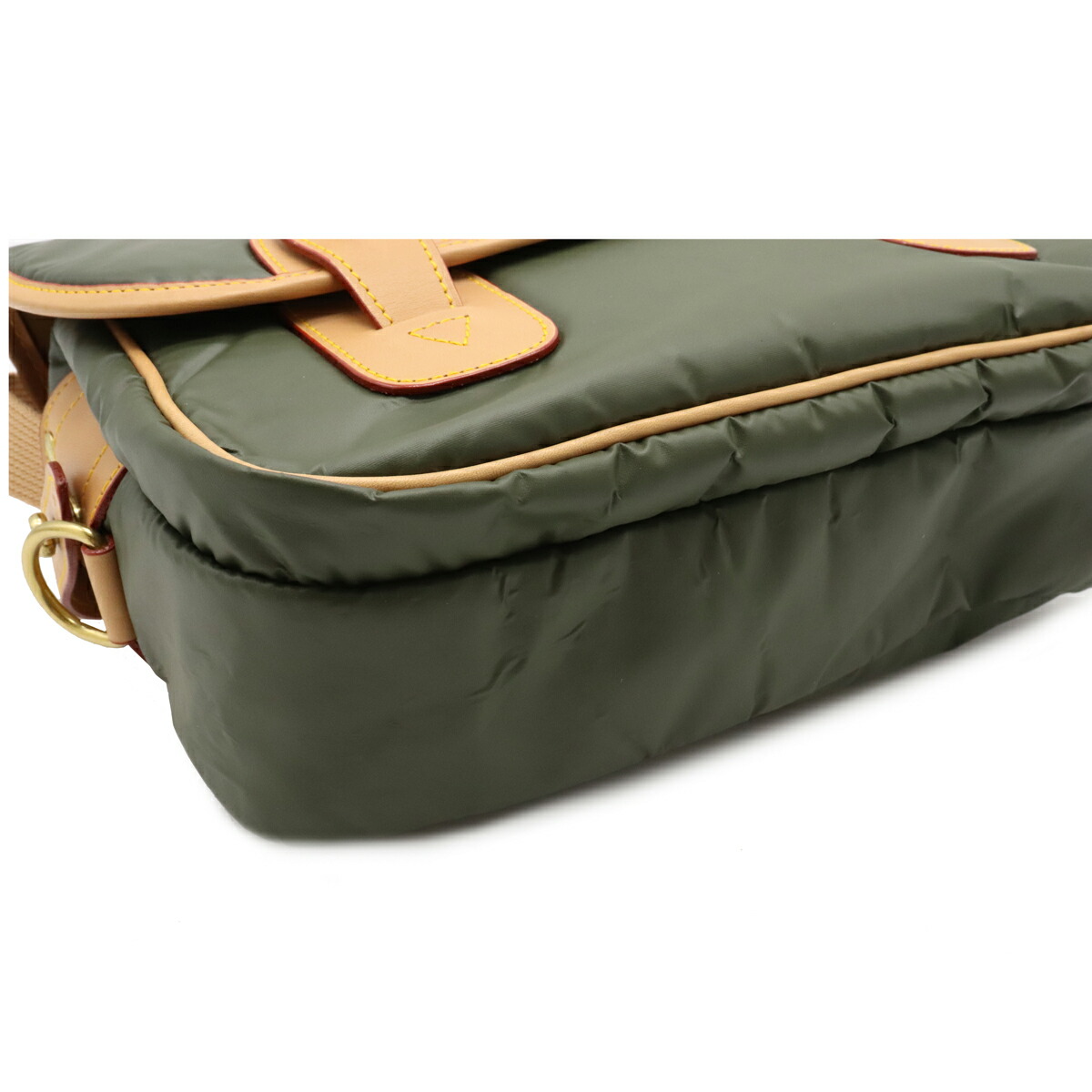 未使用級✨ハンティングワールド バチューサーパス キャリーオールM カーキ