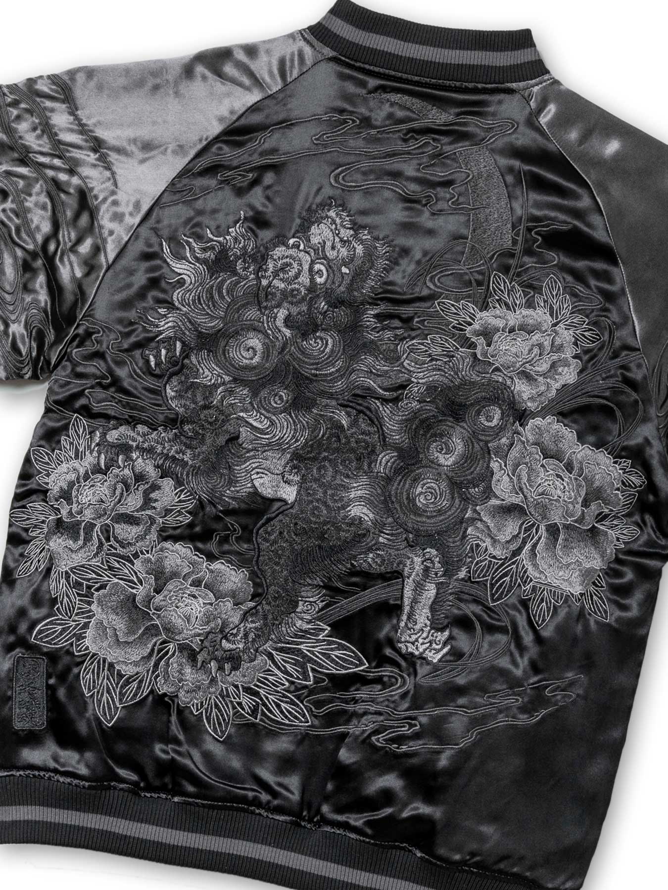 楽天市場】＜送料無料＞【絡繰魂・漆】漆ノ 唐獅子 牡丹 総刺繍