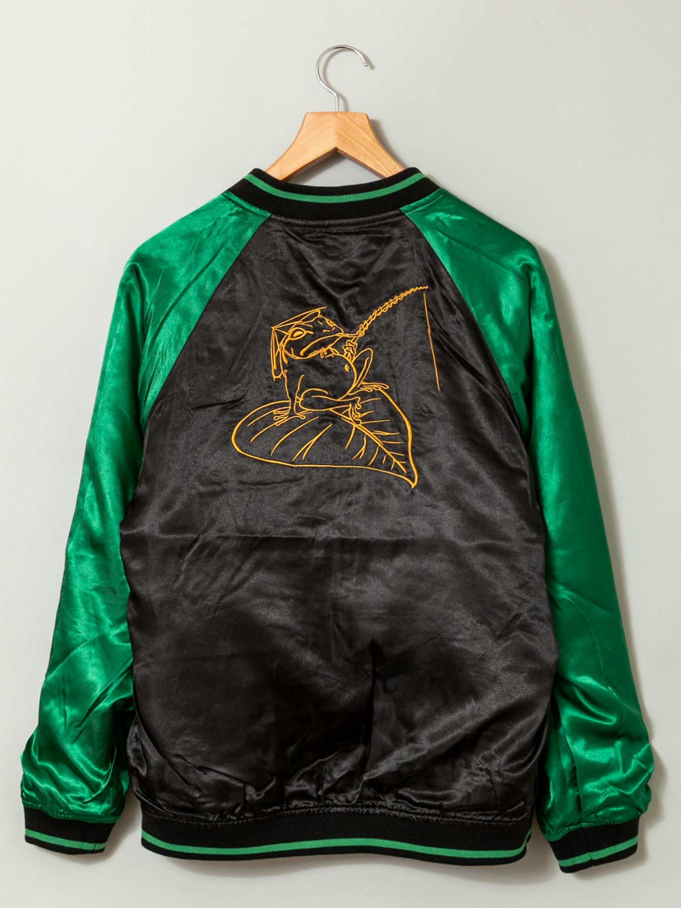 楽天市場】＜送料無料＞【参丸一】“親父蛙ベロベロ” 総刺繍