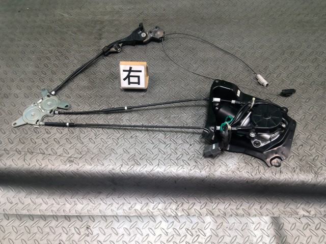 楽天市場】スライドドア モーター 右 ヴォクシーの通販