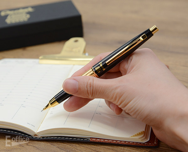 楽天市場】ぺんてるケリー/Pentel5 旧ロゴ 幻のゴールドケリー復刻