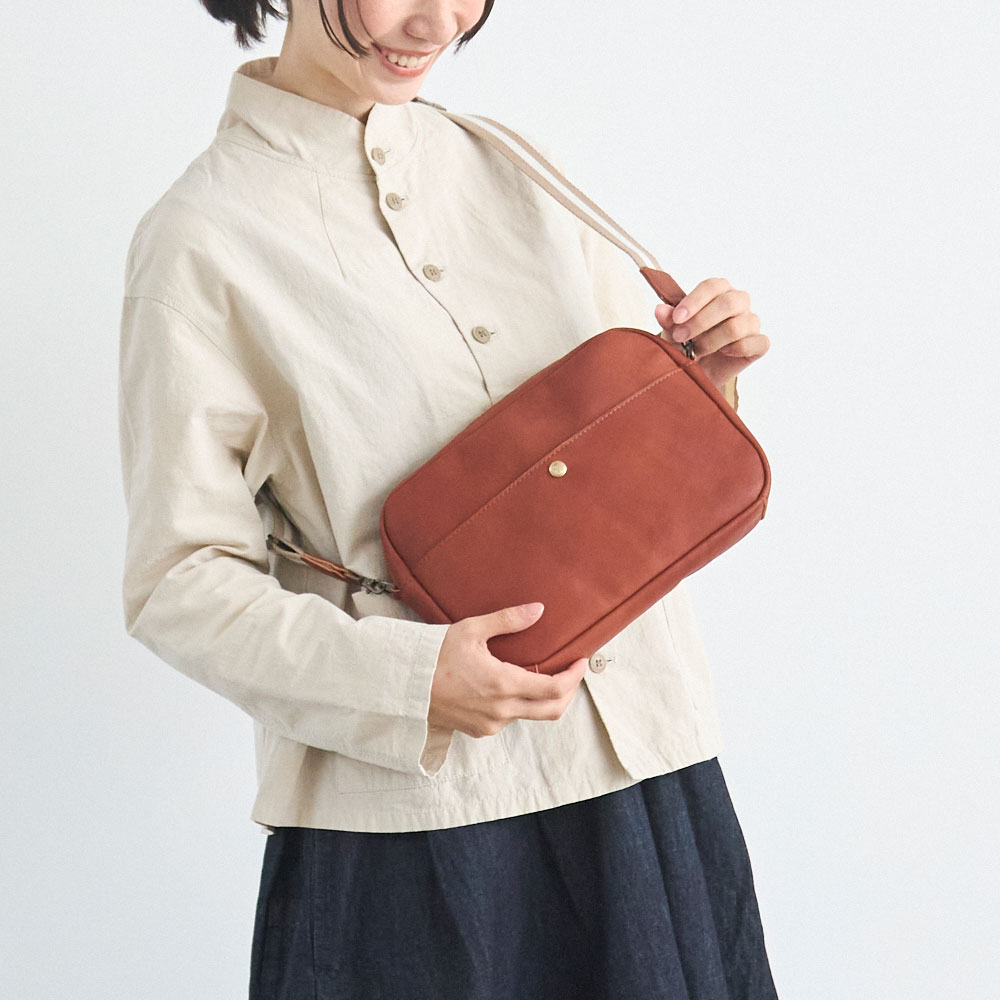 楽天市場】Kanmi./カンミ All story スクエアショルダーバッグ B24-99