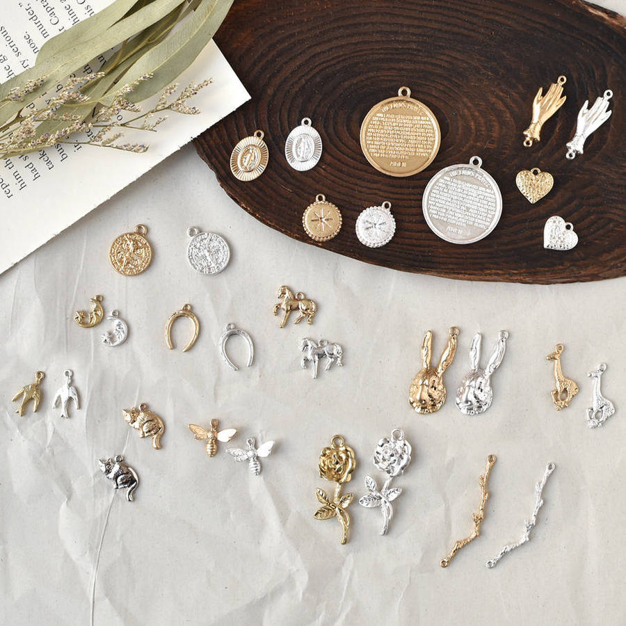 楽天市場】アクセサリー チャーム ヴインテージ風チャーム ピアス