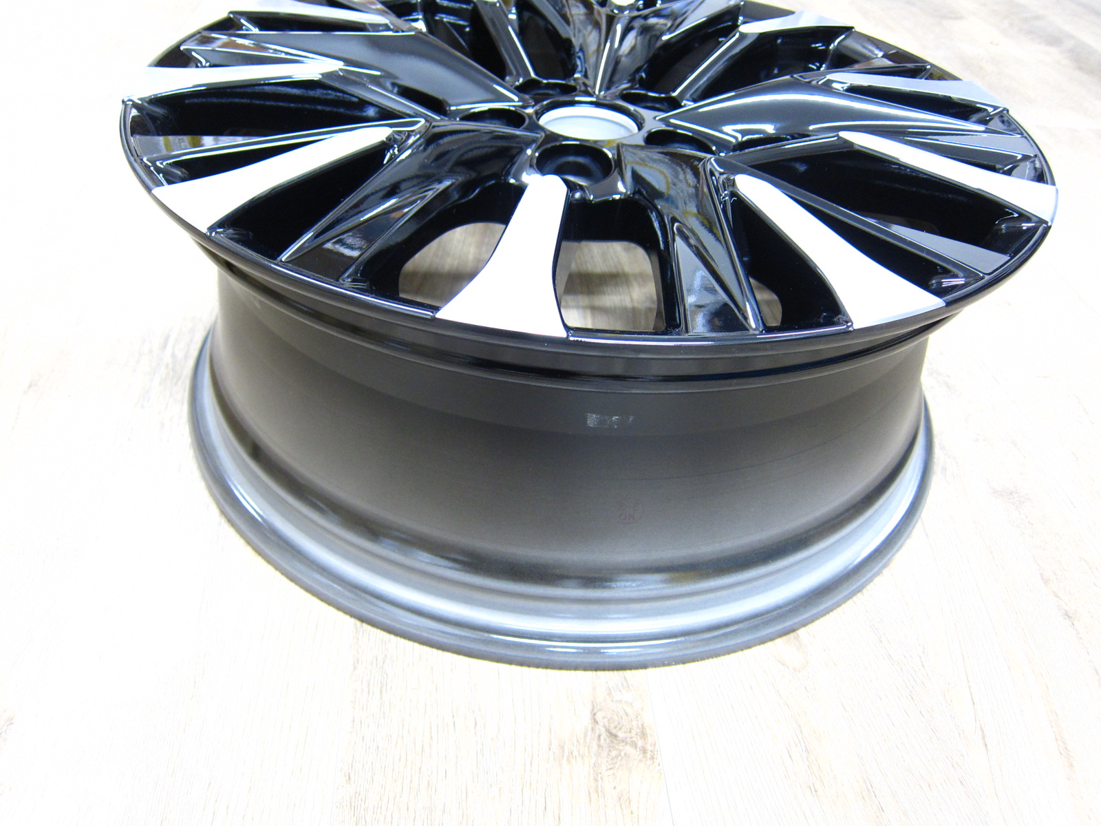 楽天市場】送料無料（一部地域除く） 19インチ エグゼクティブラウンジ