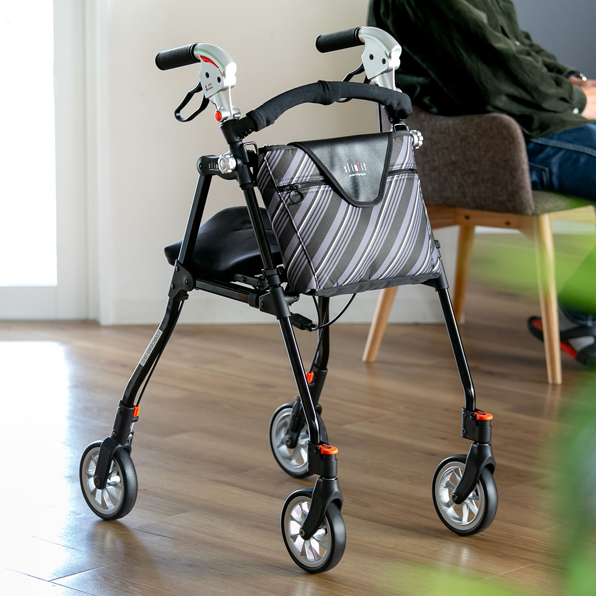 シルバーカー 歩行器 4輪」の人気商品一覧 | 安い商品を通販サイトから