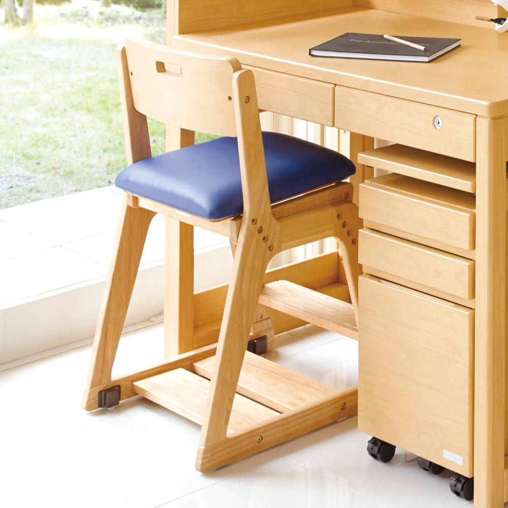 楽天市場】学習椅子 くろがね WDC 木製チェア 学童チェア 4段階高さ