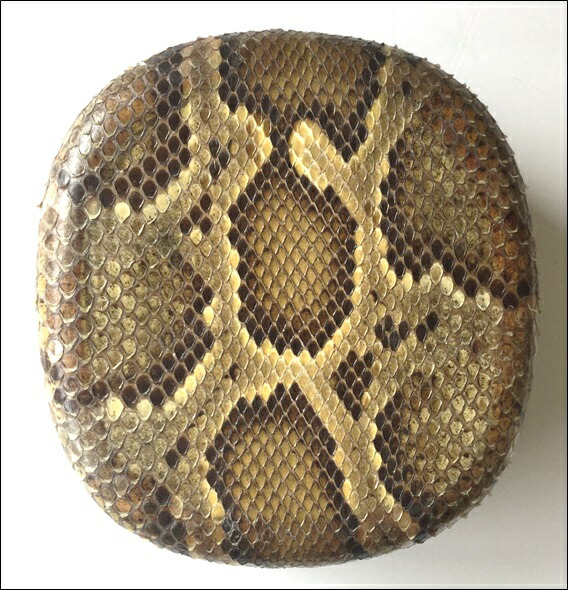 楽天市場】三線 チーガ 胴 本蛇皮強化張り 盛島開鐘タイプ : 三線職人