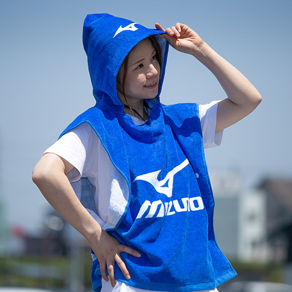 楽天市場】タオルポンチョ フード付きタオル ミズノ MIZUNO I4718