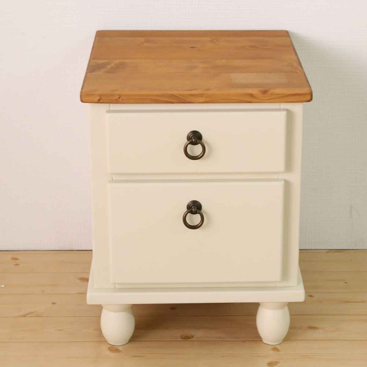 楽天市場】ナイトテーブル 高さ45cm 天然木 カントリー調 （ サイド