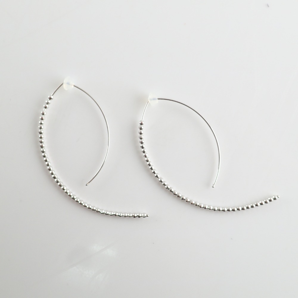 楽天市場】MIZUKIミズキ K14WG カットビーズ バナナフープピアス