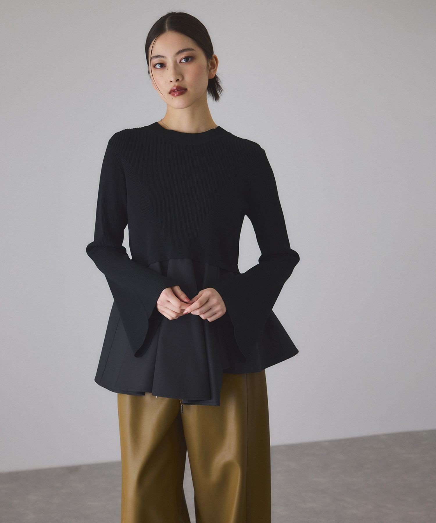 ADAM ET ROPE'｜【サステナブル】ペプラムコンビニットプルオーバー