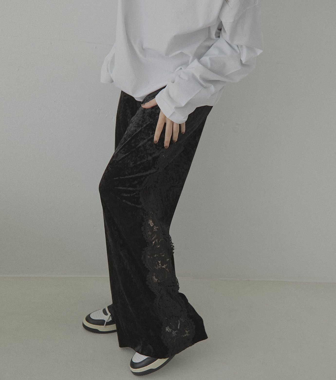 LE CIEL BLEU｜サイドレースパンツ / Side Lace Pants | Rakuten