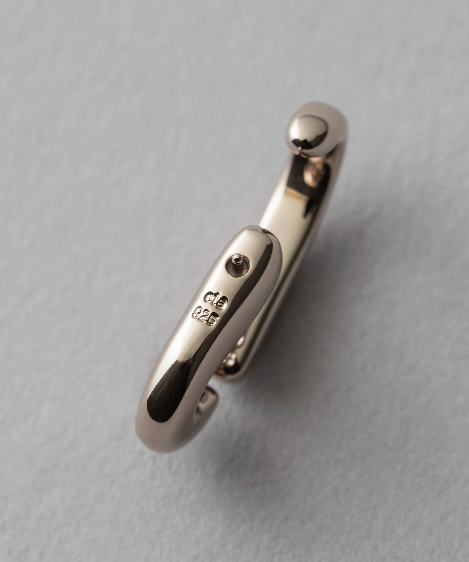 ete｜カーブ フローピアス | Rakuten Fashion(楽天ファッション／旧