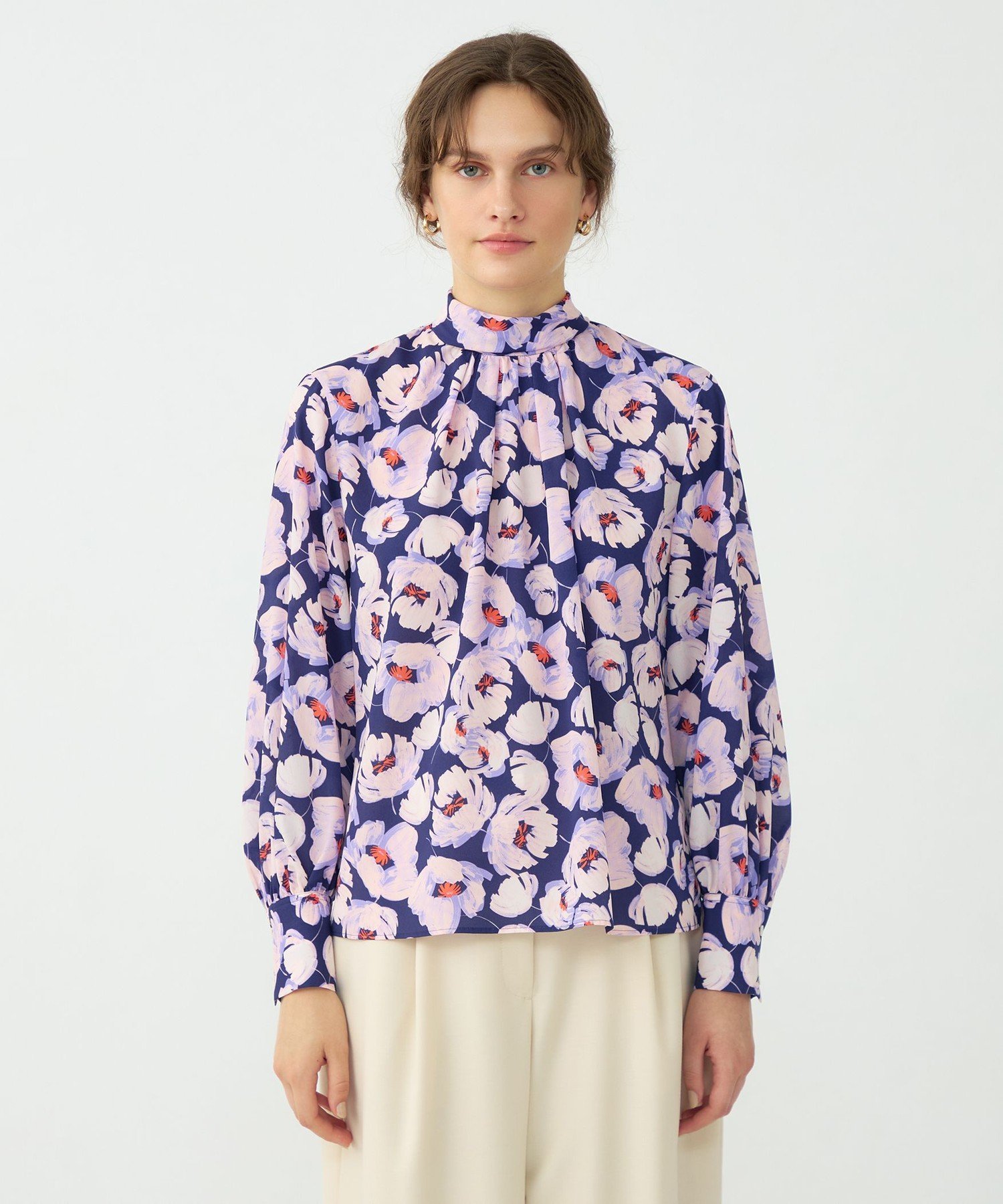 TOMORROWLAND｜フェザリーフラワープリント ボウタイブラウス