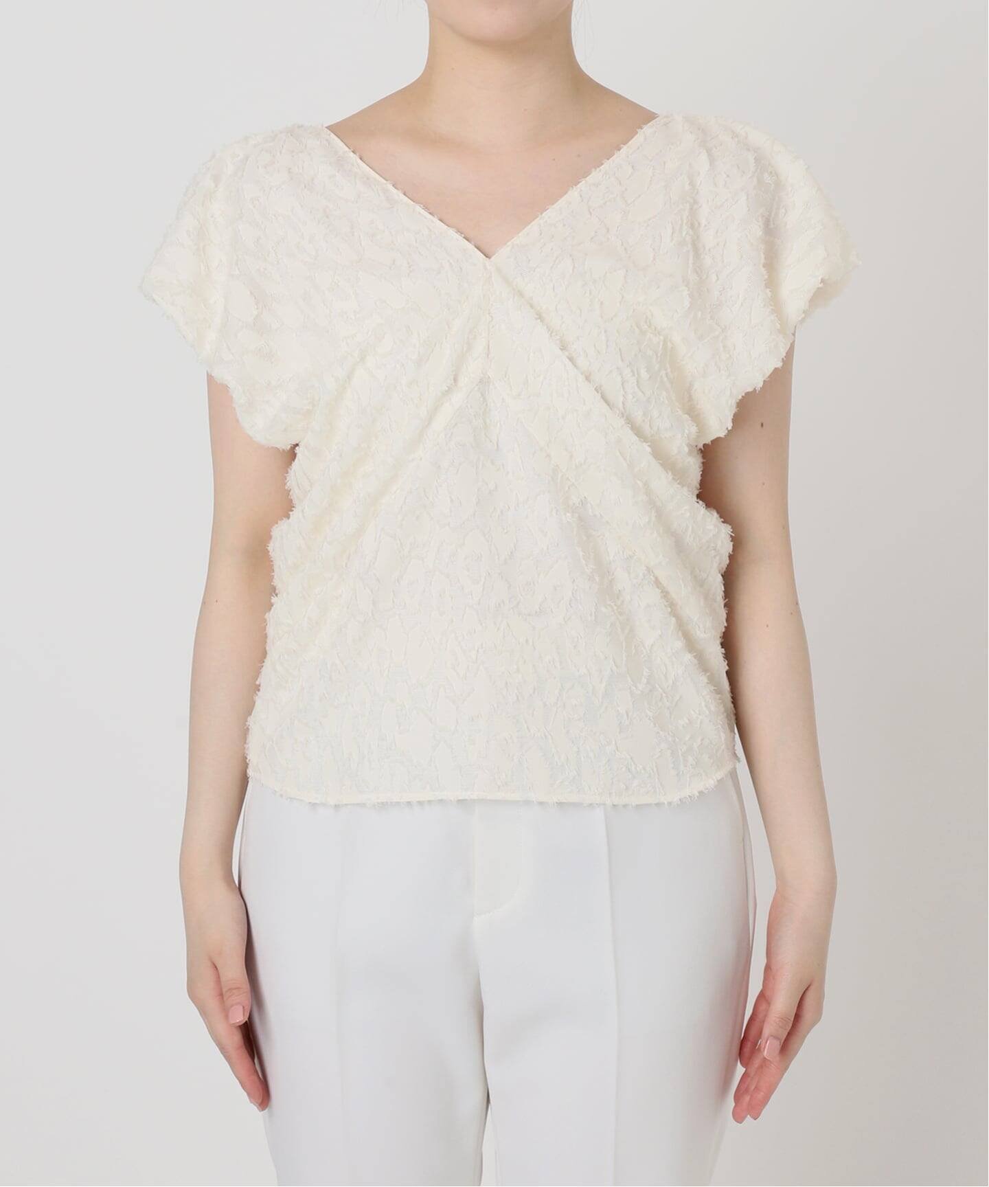 NOBLE｜【洗える】レオパードジャガードデコルテVブラウス | Rakuten